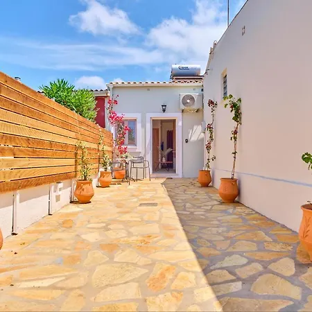 Дом отдыха Limosa House Corfu *